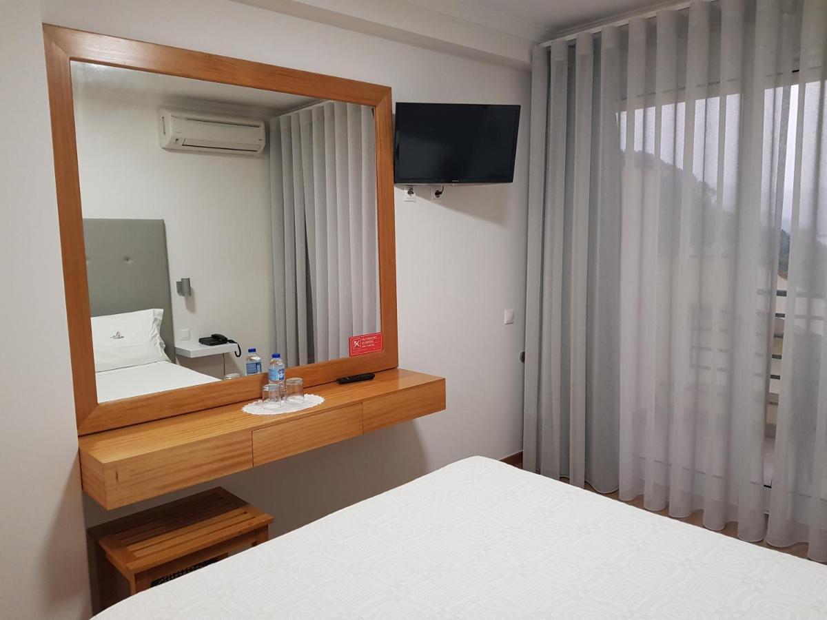 Hotel Lagoa Azul Do Geres Luaran gambar