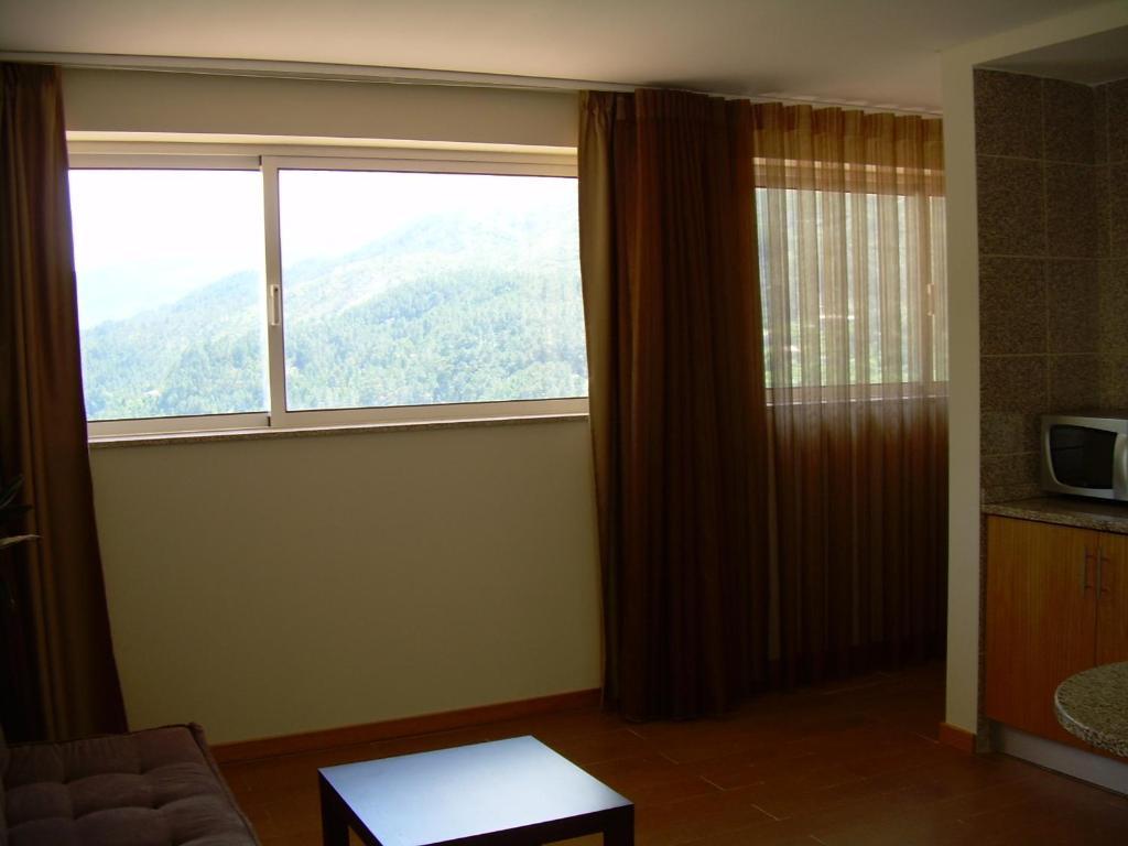 Hotel Lagoa Azul Do Geres Bilik gambar