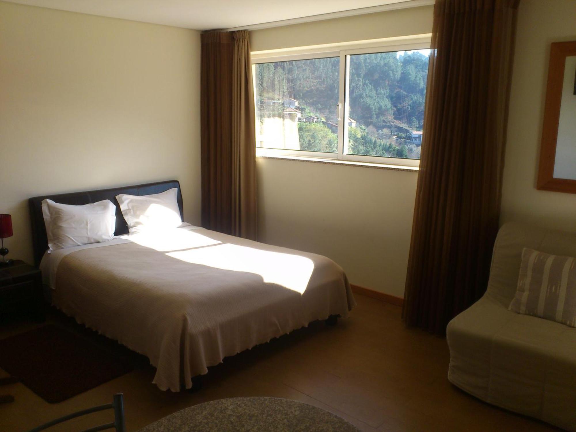 Hotel Lagoa Azul Do Geres Bilik gambar